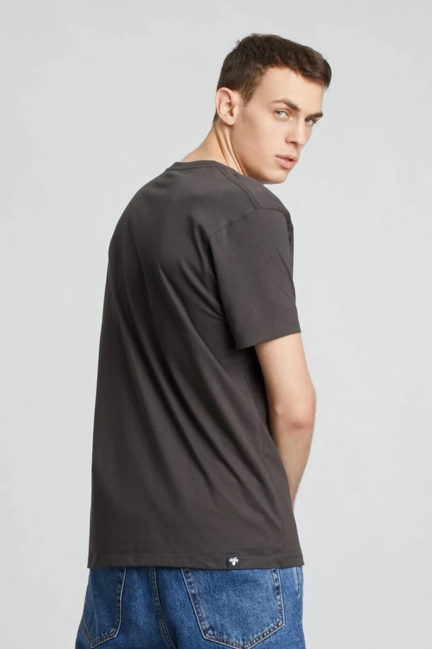 Hafendieb Waterkant Männer T-Shirt Charcoal Braun 5 Hafendieb Waterkant Männer T-Shirt Charcoal Braun – Bild 3