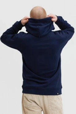 Hafendieb Welle Patch Hoodie Navy Kapuzenpullover Dunkelblau 8 Hafendieb Welle Patch Hoodie Navy Kapuzenpullover Dunkelblau -Derbi Kleidung Geschaft 13143 1 1280x1280