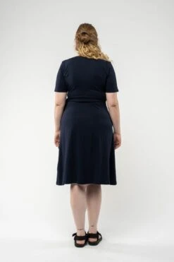 MELA Mohana Damen Jersey Kleid Navy Dunkelblau -Derbi Kleidung Geschaft 13595 3 1280x1280