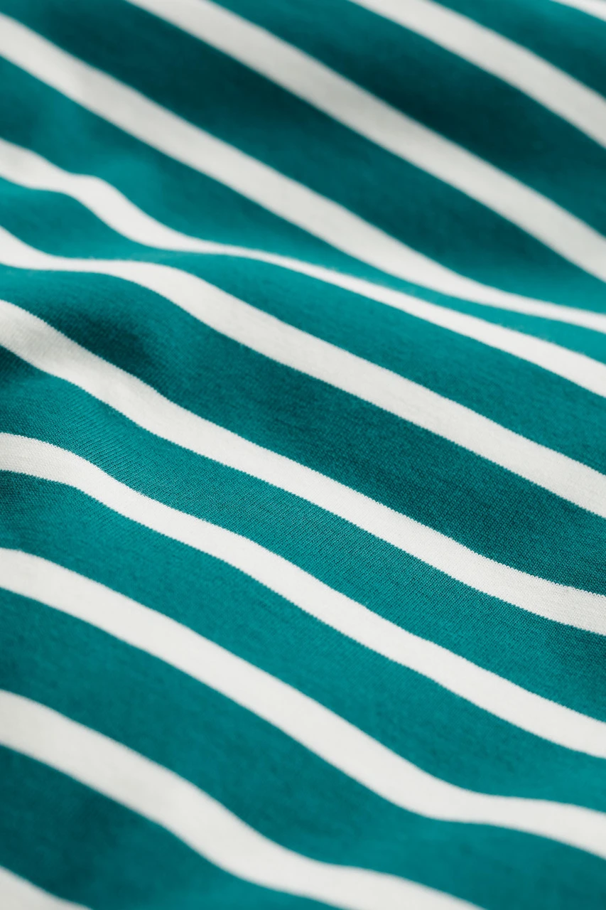 Seasalt Cornwall Sailor Top Damen Streifenshirt Falmouth Breton Studio Green Chalk Petrol Grün 7 Seasalt Cornwall Sailor Top Damen Streifenshirt Falmouth Breton Studio Green Chalk Petrol Grün – Bild 5