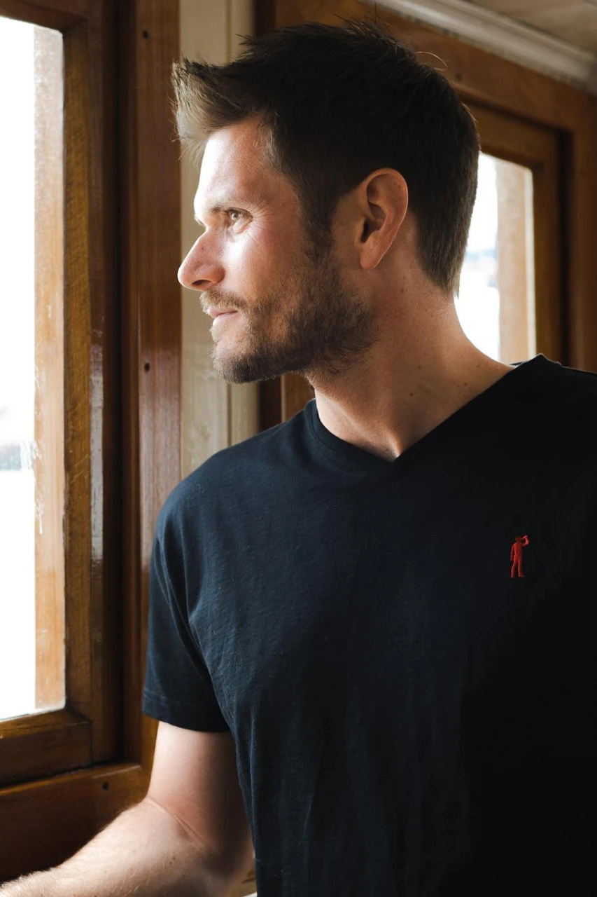 Derbe Basic Kippes Herren T-Shirt Black Schwarz 4 Derbe Basic Kippes Herren T-Shirt Black Schwarz – Bild 2