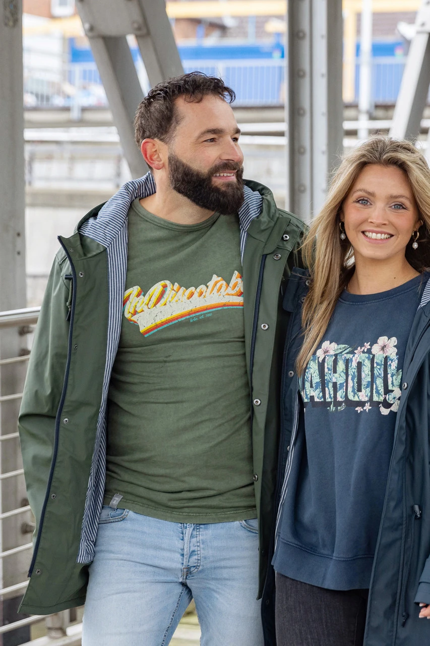 Derbe Passby Fisher Oliv Herren Regenjacke 10 Derbe Passby Fisher Oliv Herren Regenjacke – Bild 8