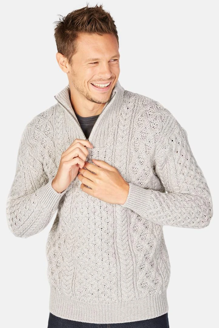 IrelandsEye Aran Troyer Dromore Grau Herren Pullover Silver Marl 3 IrelandsEye Aran Troyer Dromore Grau Herren Pullover Silver Marl