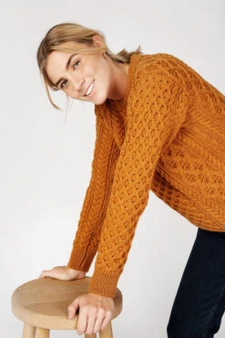 IrelandsEye Aran Blasket Orange Damen Pullover Golden Ochre -Derbi Kleidung Geschaft 14071 2 1280x1280
