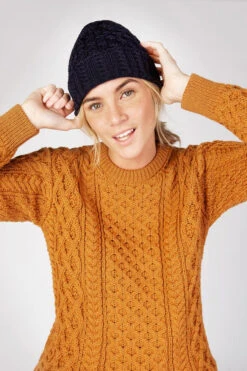 IrelandsEye Aran Hat Mütze Navy Dunkelblau -Derbi Kleidung Geschaft 14078 2 1280x1280