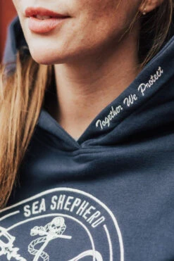 Derbe Zope Sea Shepherd Gots Organic Damen Pullover Navy Dunkelblau 11 Derbe Zope Sea Shepherd Gots Organic Damen Pullover Navy Dunkelblau -Derbi Kleidung Geschaft 14110 4 1280x1280
