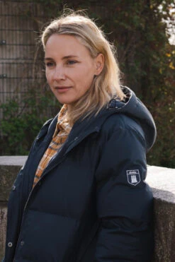 Derbe Puffholm Damen Wintermantel Navy Dunkelblau Steppmantel -Derbi Kleidung Geschaft 14170 73SuYtjTZCzrD7 1280x1280