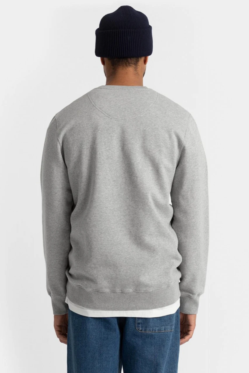 RVLT Revolution Herren Pullover Grau Schiff Briefmarke J23 Regular Crewneck 6 RVLT Revolution Herren Pullover Grau Schiff Briefmarke J23 Regular Crewneck – Bild 4