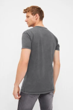 Derbe Vacar Herren T-Shirt Grau Schwarz Van -Derbi Kleidung Geschaft 14271 2 1280x1280