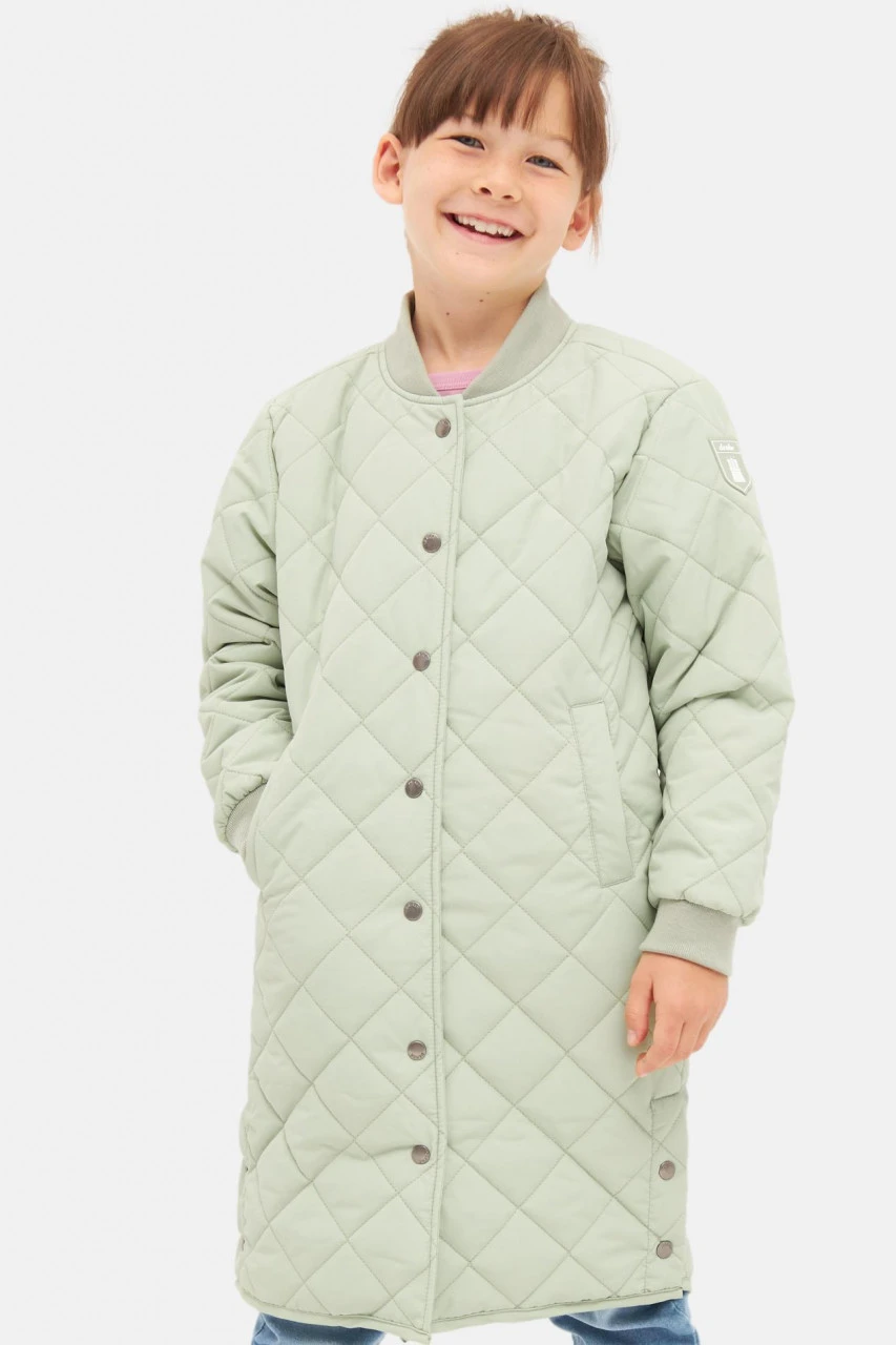 Derbe Quiltby Long Kids Jacke Kinder Hell Grün Laurel Green Nachhaltig 4 Derbe Quiltby Long Kids Jacke Kinder Hell Grün Laurel Green Nachhaltig – Bild 2