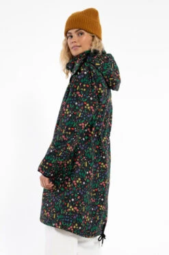 Danefae Daneturell Damen Regenmantel Black Botanical Schwarz Blumen -Derbi Kleidung Geschaft 14327 4 1280x1280