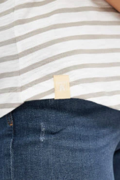 Derbe Robsmile Damen T-Shirt Hellgrau Robbe -Derbi Kleidung Geschaft 14353 3 1280x1280