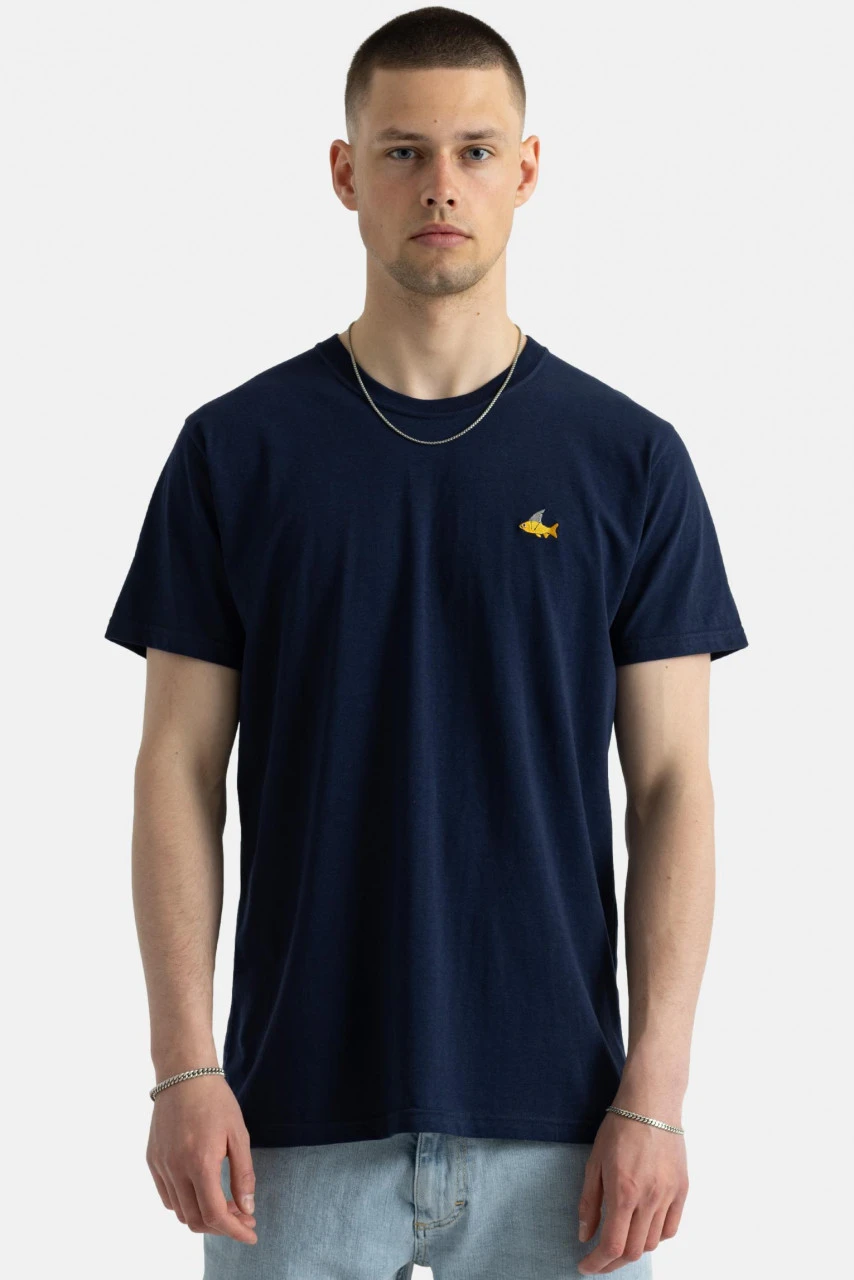RVLT Herren T-Shirt Dunkelblau Goldfisch Hai 3 RVLT Herren T-Shirt Dunkelblau Goldfisch Hai