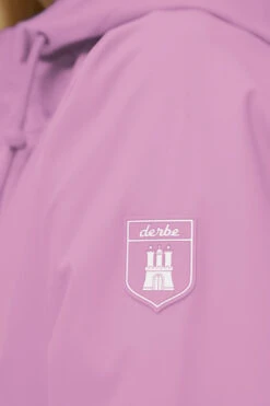 Derbe Traveby Friese Fisher Mauve Damen Regenmantel Rosa Nachhaltig -Derbi Kleidung Geschaft 14448 4 1280x1280