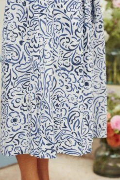 Seasalt Cornwall Belle Damen Kleid Blau Türkis Gemustert 12 Seasalt Cornwall Belle Damen Kleid Blau Türkis Gemustert -Derbi Kleidung Geschaft Belle 20Dress 20 20Foliage 20Doodle 20Chalk 20 201112 1280x1280