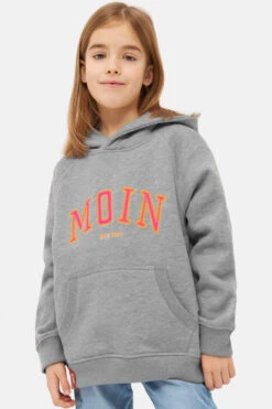 Derbe Moin Kinder Hoodie Grau -Derbi Kleidung Geschaft K 106 HD Moin 20grey 20melange 20021 010 clipped rev 1 1280x1280